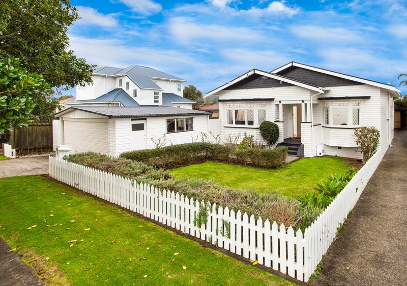 8 Peet Avenue, Royal Oak, Auckland - Carousel 2