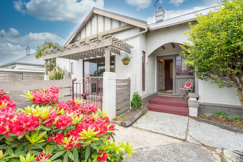 31 Council Street, Saint Kilda, Dunedin - Carousel 1
