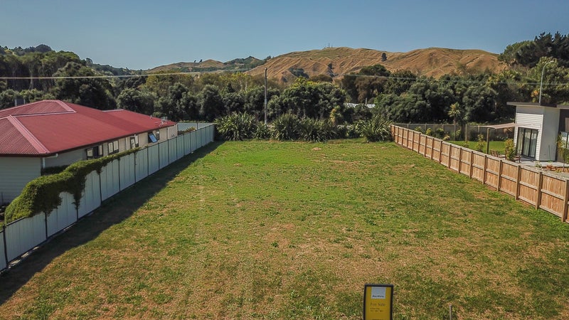 26 Hamilton Drive, Wainui, Gisborne - Carousel 2