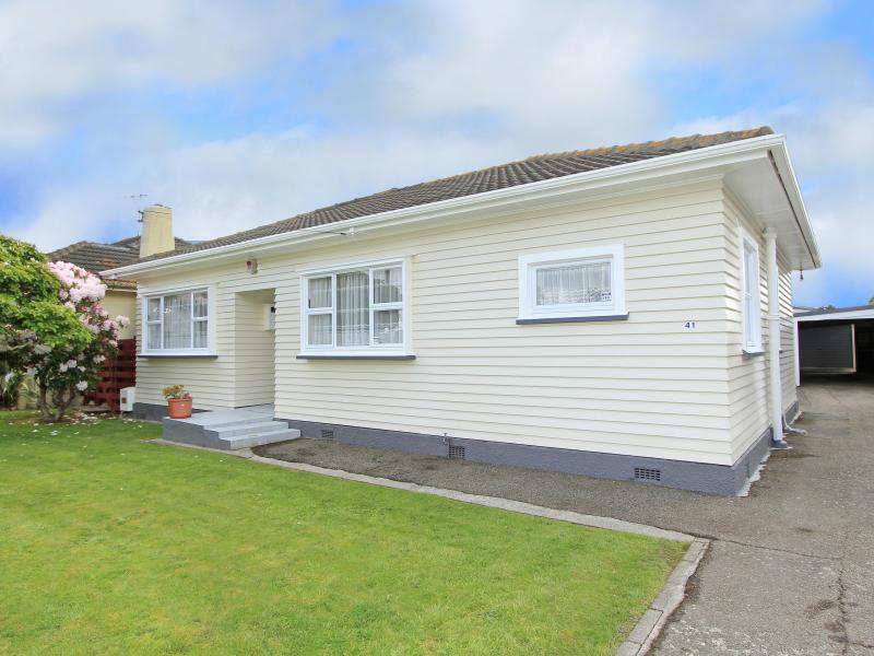 41 Porutu Street, Fairfield, Lower Hutt - Carousel 2