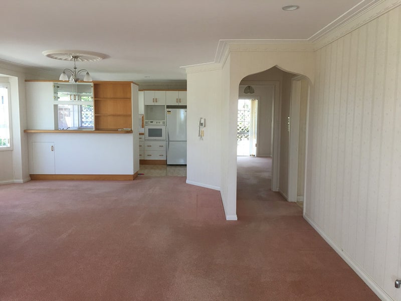 11 Magnolia Avenue, Kamo, Whangarei - Carousel 2