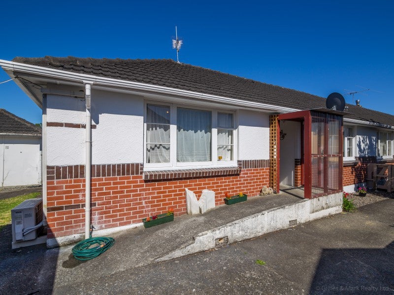 3/7 Ararino Street, Trentham, Upper Hutt - Carousel 1
