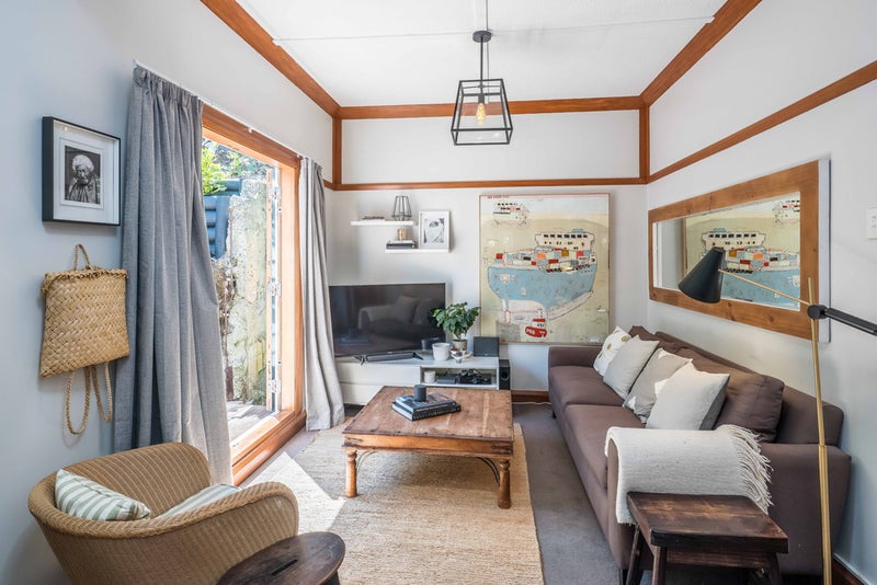 8 Orleans Street, Ngaio, Wellington - Carousel 2