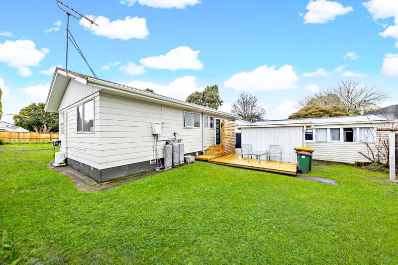 11 Hinton Place, Weymouth, Auckland - Carousel 16