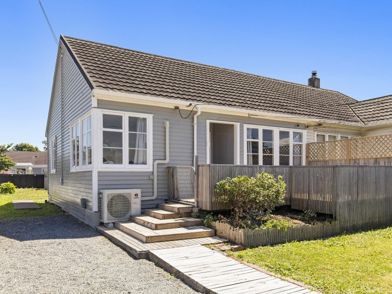 8 Benge Crescent, Naenae, Lower Hutt - Carousel 1