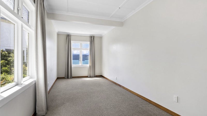 19 Fettes Crescent, Seatoun, Wellington - Carousel 8