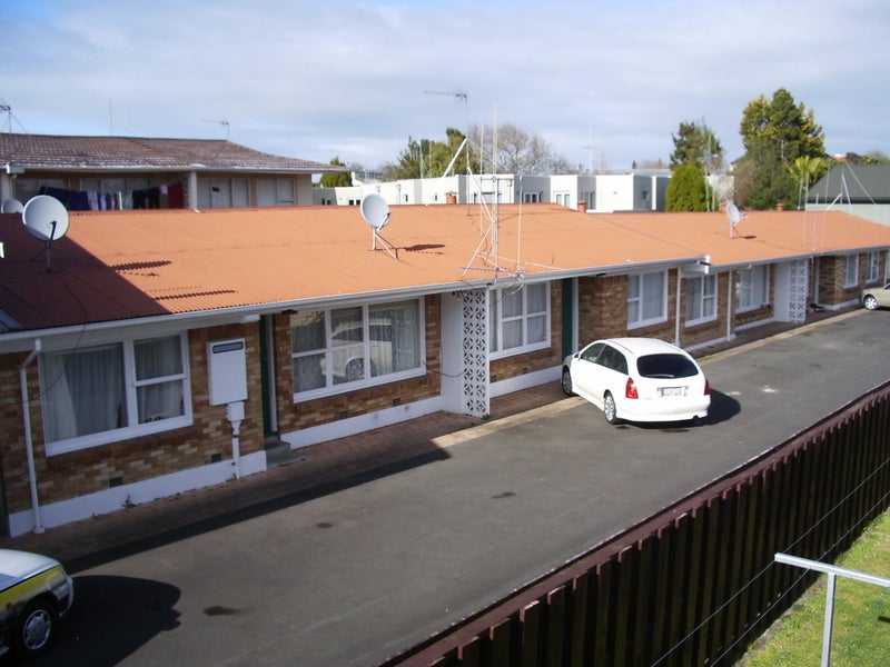 1/1171 Victoria Street, Whitiora, Hamilton - Carousel 1