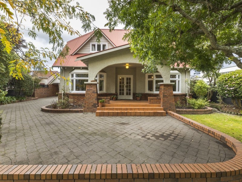 32 Elmira Avenue, Hokowhitu, Palmerston North - Carousel 2