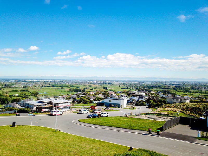 4 Dove Grove, Westmorland, Christchurch - Carousel 1