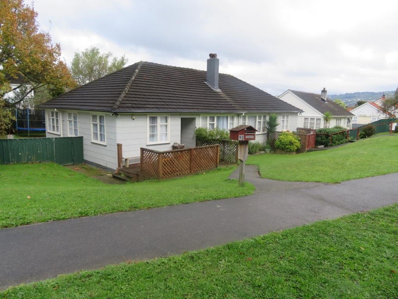 2/92 Kowhai Street, Naenae, Lower Hutt - Carousel 1