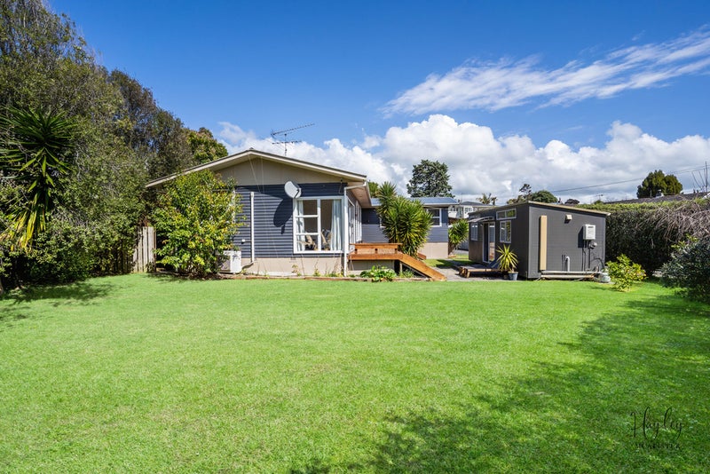 21 Tasman Drive, Opaheke, Papakura - Carousel 1