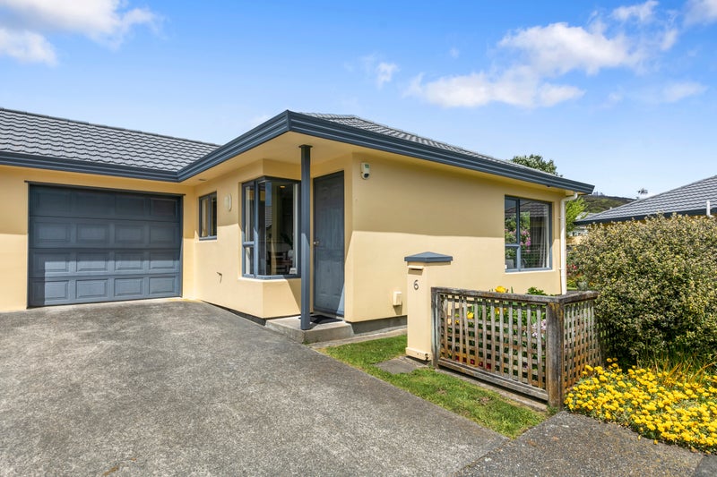 6/58A MOLESWORTH ST, TAITA, LOWER HUTT - Carousel 2