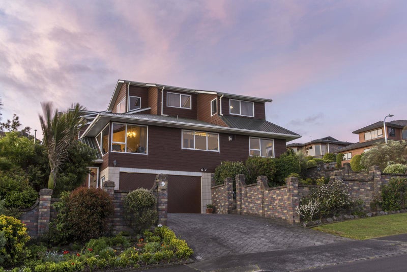 9 Niagara Crescent, Lynfield, Auckland - Carousel 2