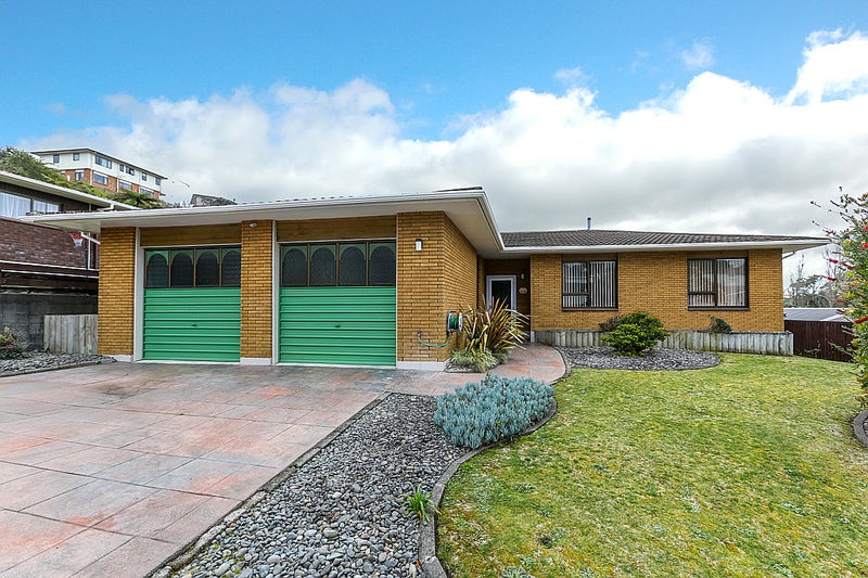 4 Cannon Street, Westown, New Plymouth - Carousel 1