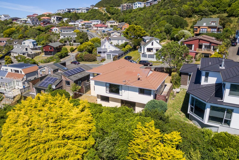 22 Nalanda Crescent, Broadmeadows, Wellington - Carousel 22