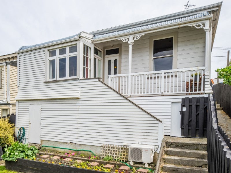 11 Millward Street, Newtown, Wellington - Carousel 1