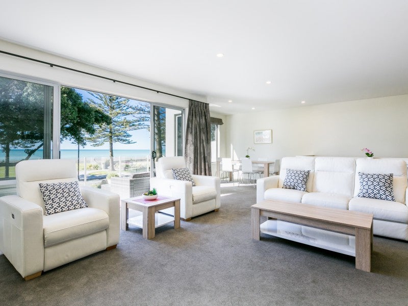 545 Marine Parade, Napier South, Napier - Carousel 1