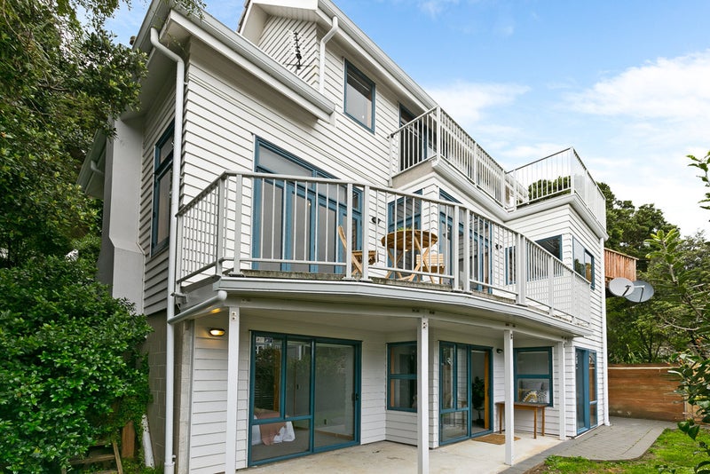 86 Townsend Road, Miramar, Wellington - Carousel 1