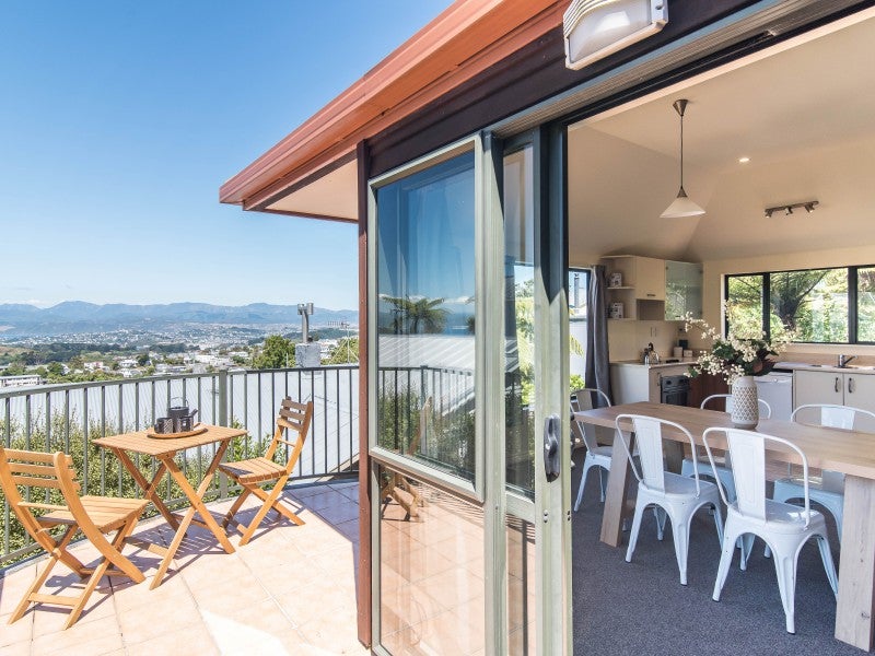 15B Mitchell Street, Brooklyn, Wellington - Carousel 1