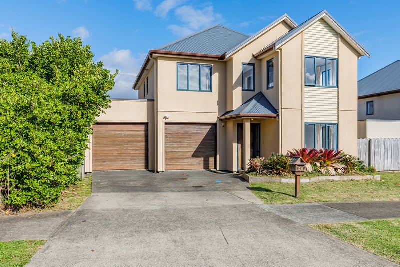 28 Sonoma Crescent, Oteha, Auckland - Carousel 1