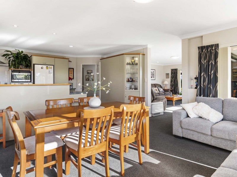 44 Manor Park Drive, Pyes Pa, Tauranga - Carousel 18
