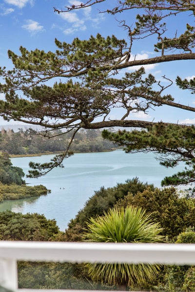 13 Hotspur Place, Bayview, Auckland - Carousel 2