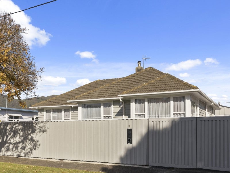 11 Stamford Grove, Avalon, Lower Hutt - Carousel 19