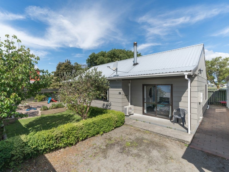 60 Benmore Avenue, Cloverlea, Palmerston North - Carousel 2