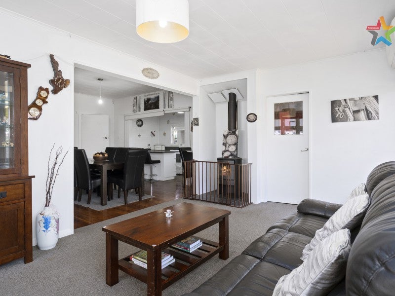 114 William Street, Petone, Lower Hutt - Carousel 2