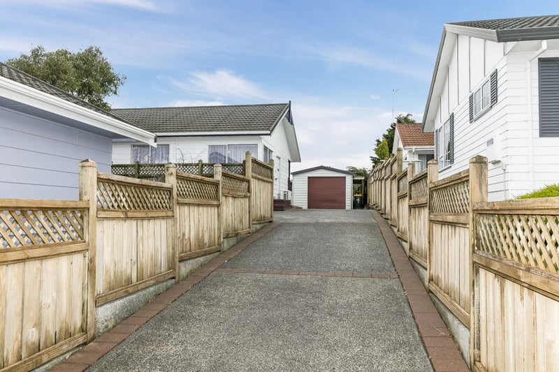 103B Montgomery Avenue, Karori, Wellington - Carousel 2