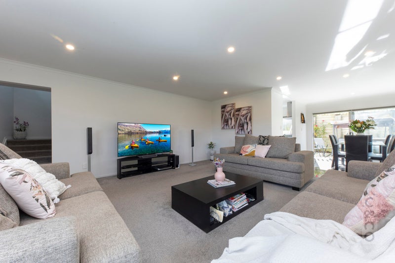 18 Tauwaka Crescent, Riverhead, Riverhead - Carousel 2