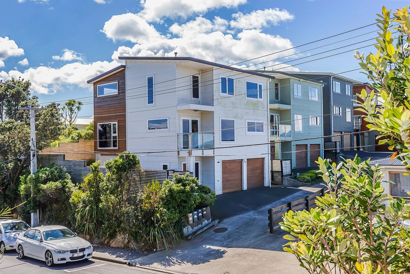 67A Mills Road, Brooklyn, Wellington - Carousel 1