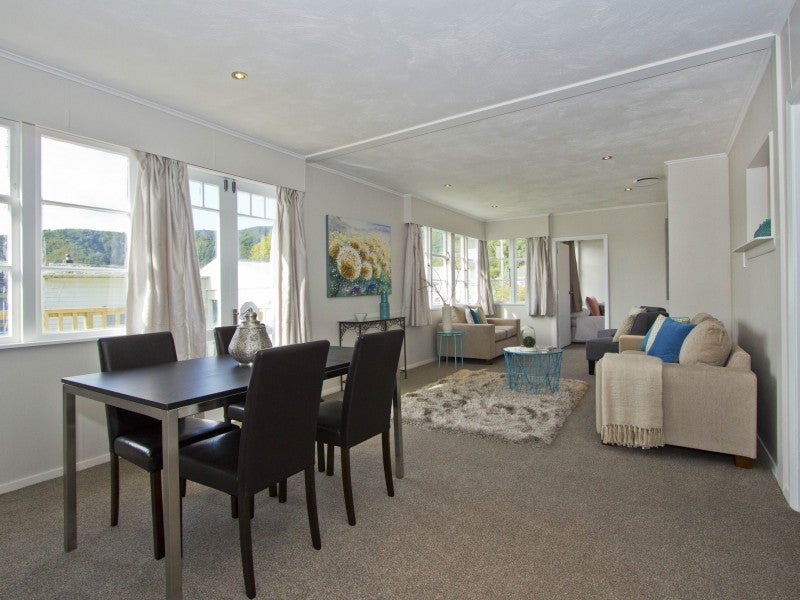 76 Judd Crescent, Naenae, Lower Hutt - Carousel 2