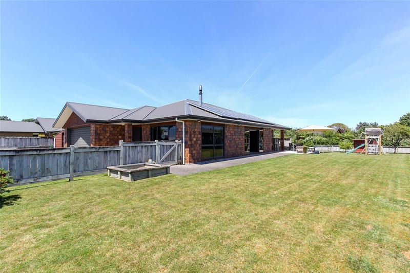 11 Coby Sydney Drive, Bell Block, New Plymouth - Carousel 2