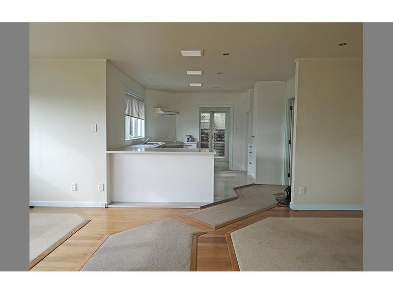 592 Beach Road, Rothesay Bay, Auckland - Carousel 2