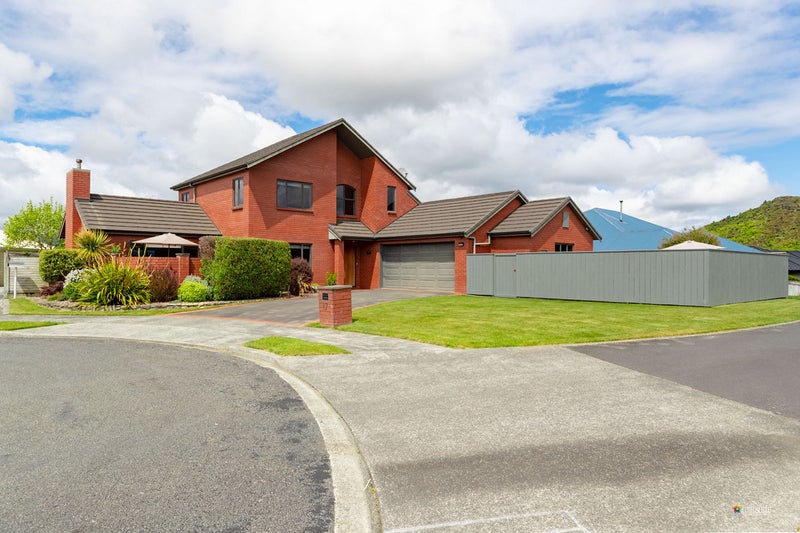 17 Garrett Place, Riverstone Terraces, Upper Hutt - Carousel 24