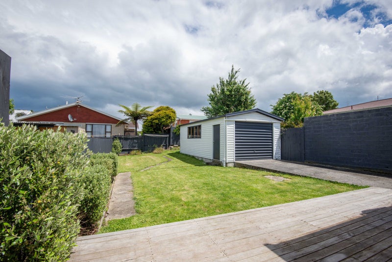 35 Baker Street, Caversham, Dunedin - Carousel 13