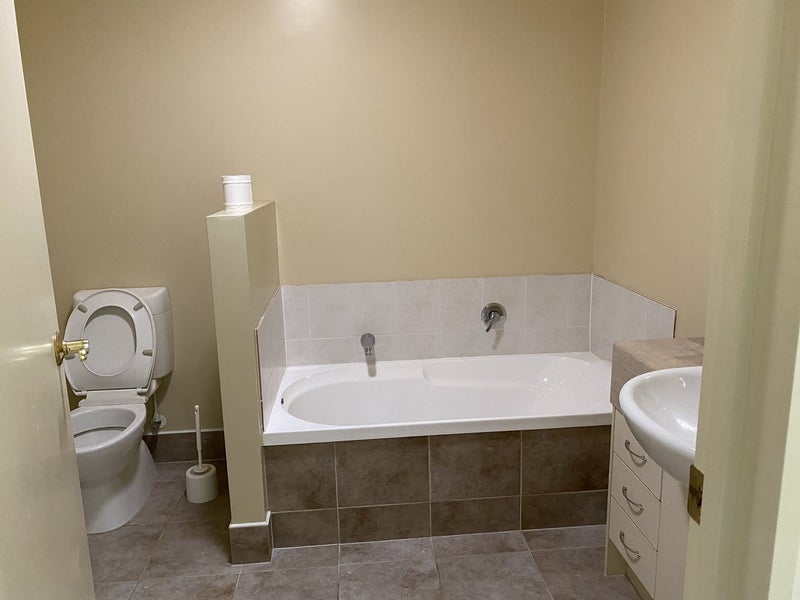 16 Pitfire Place, Blockhouse Bay, Auckland - Carousel 10