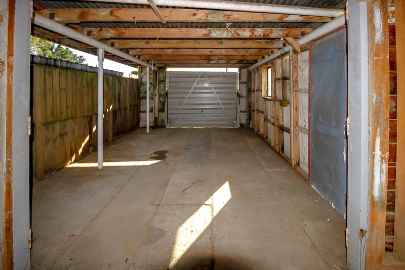 15 Carey Street, Longburn, Palmerston North - Carousel 15