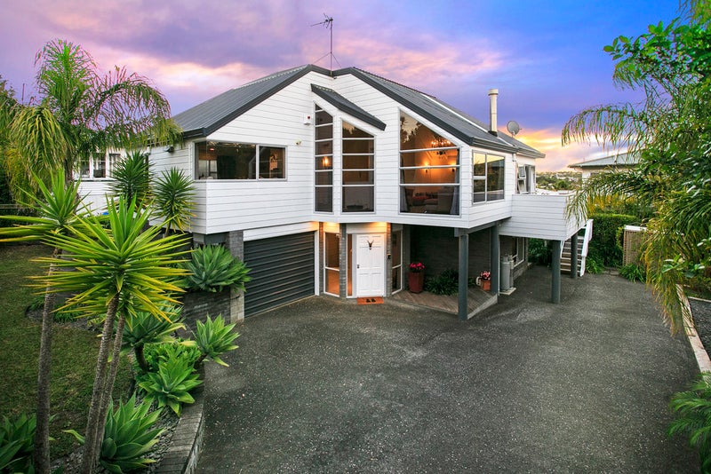 2/79 Ocean View Road, Hillcrest, Auckland - Carousel 1