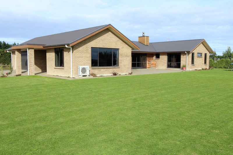 66 Wilcox Road, Seaward Bush, Invercargill - Carousel 1