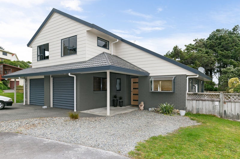 17B Fernwood Court, Woodridge, Wellington - Carousel 2