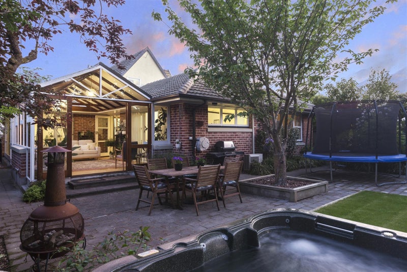 11 Hampton Place, Burnside, Christchurch - Carousel 2