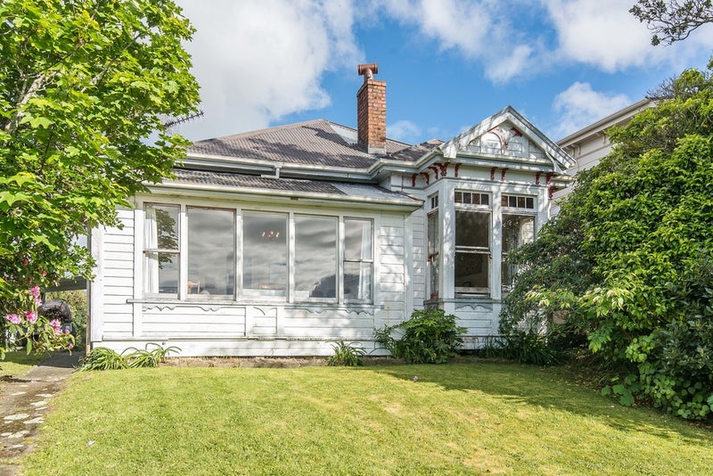 54 Harbour View Road, Northland, Wellington - Carousel 1