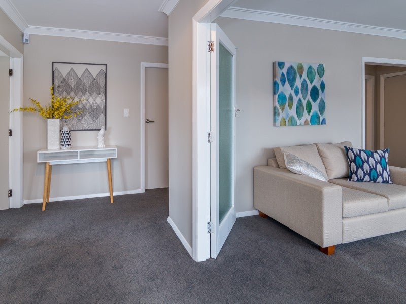 15 Exchange Street, Ebdentown, Upper Hutt - Carousel 2