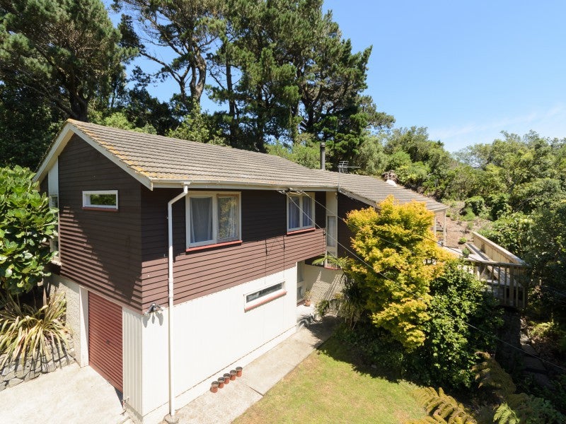 25 Lomond Street, Newlands, Wellington - Carousel 2