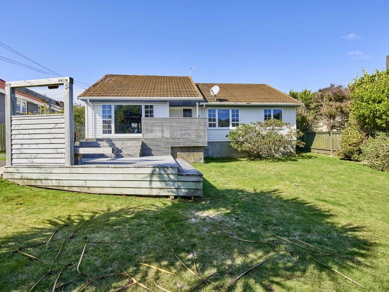 9 Elizabeth Street, Pukerua Bay, Porirua - Carousel 1