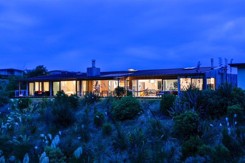 6 Kuiwai Drive, Rainbow Point, Taupo - Carousel 2