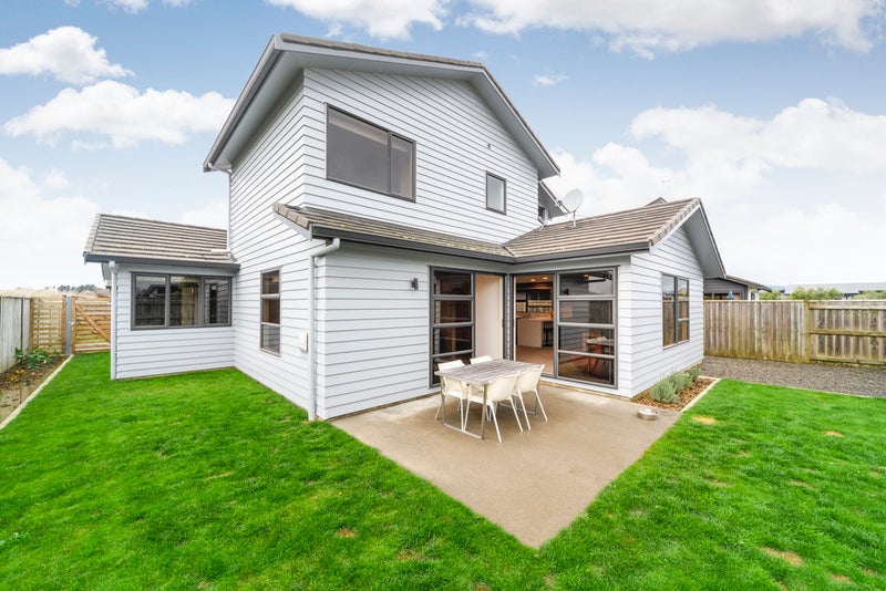 31A Rosalie Terrace, Kelvin Grove, Palmerston North - Carousel 2