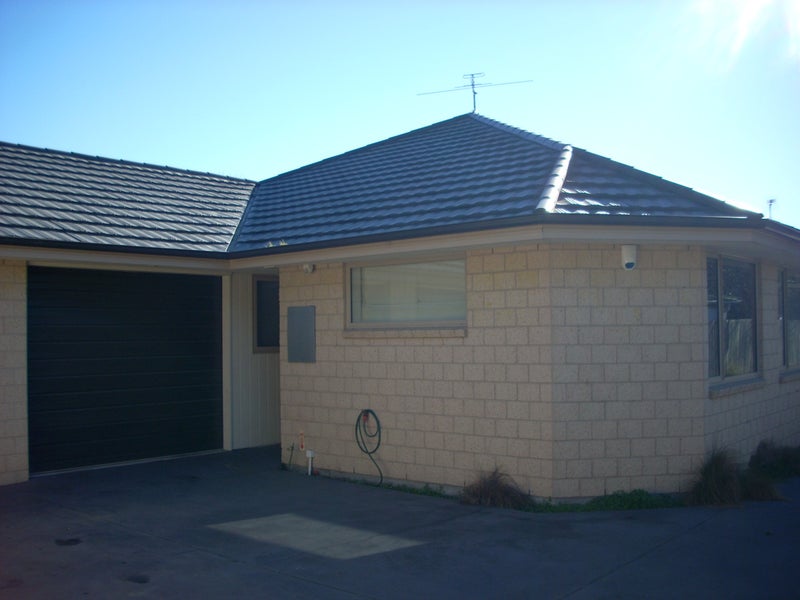 20C Walpole Street, Waltham, Christchurch - Carousel 1
